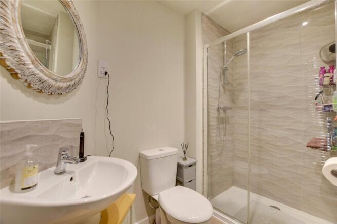 3 bed Semi-Detached for sale Image 9