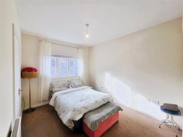 3 bed Apartment for sale Image 10