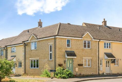 The Oaks, Carterton
