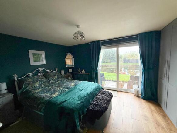 3 bed townhouse, Silsden 3