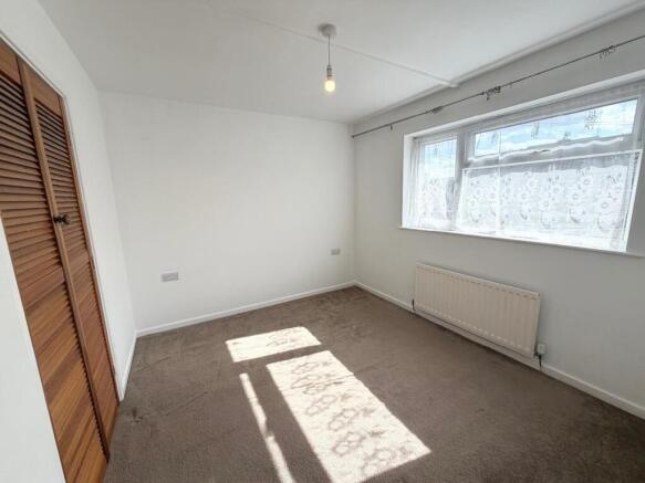 3 bed Terraced for sale Image 8