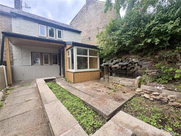 3 bed Semi-Detached to rent Image 12