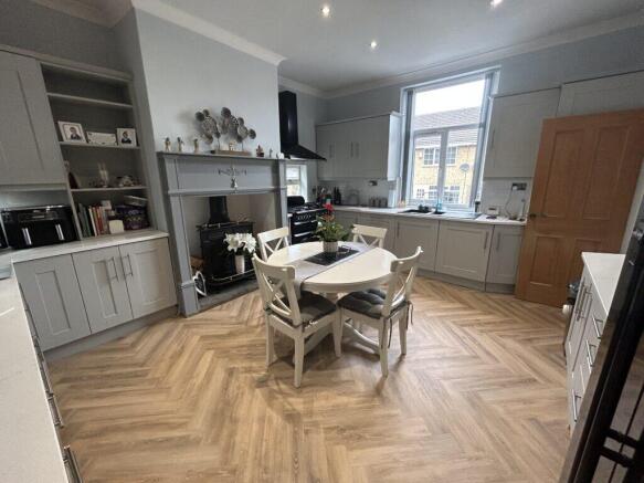 3 bed End of Terrace for sale Image 5