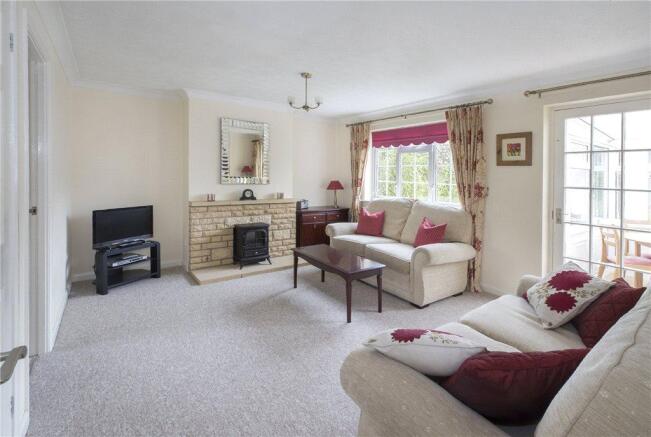 Sitting/Dining Room