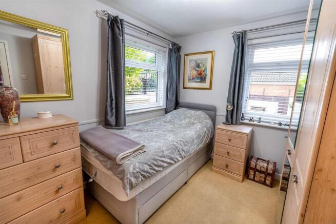 3 bed Bungalow for sale Image 12