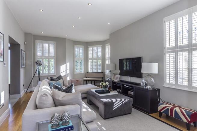 9-Coppetts-Road-0008