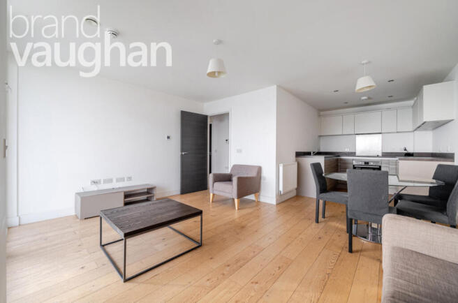 37636146-e64e-48d...