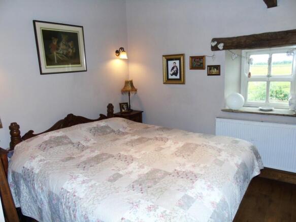 4 bed Barn Conversion for sale Image 8