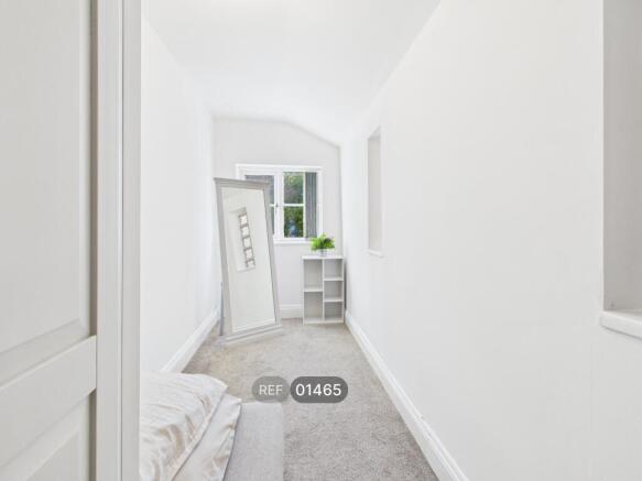 1 bed Apartment to rent Image 10