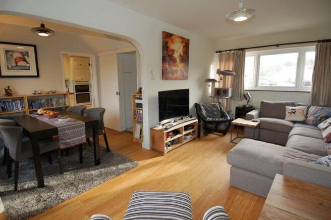 Sitting Room/D...