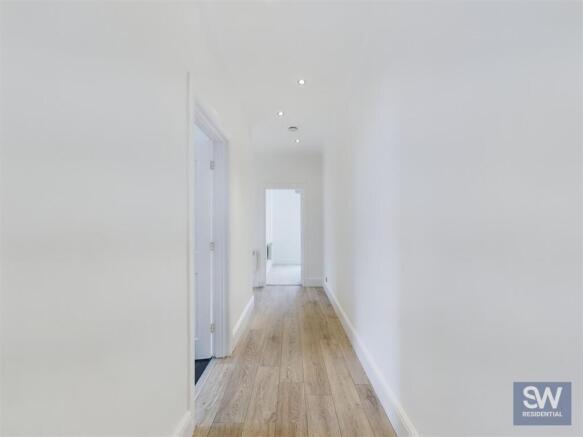 2 bed Apartment for sale Image 7