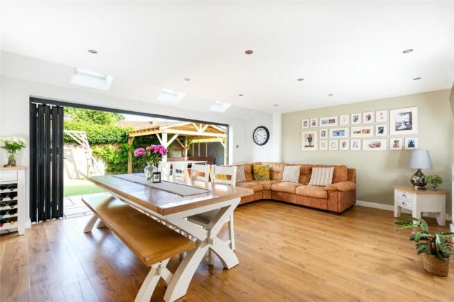 Kitchen/Dining