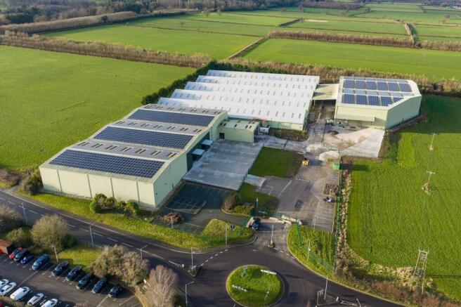 Spitfire Boardlink Hawarden WR-3.jpg