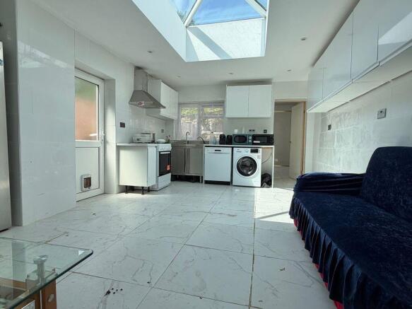 Finchley Road, Kingstanding, Birmingham, B44 0JE photo 4