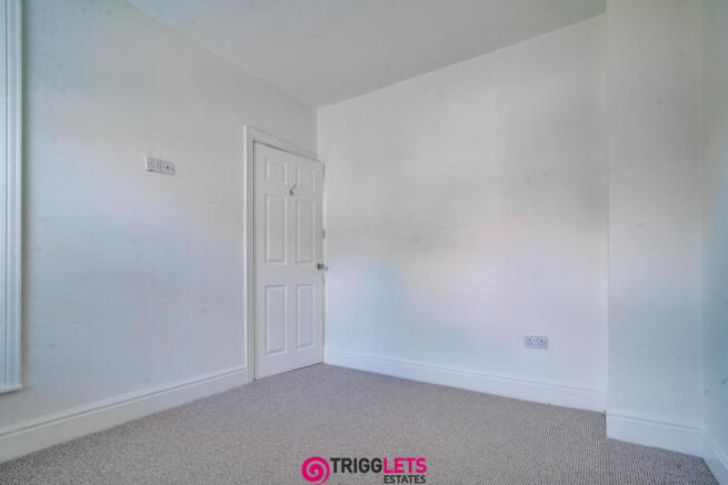 2 bed Terraced to rent Image 8