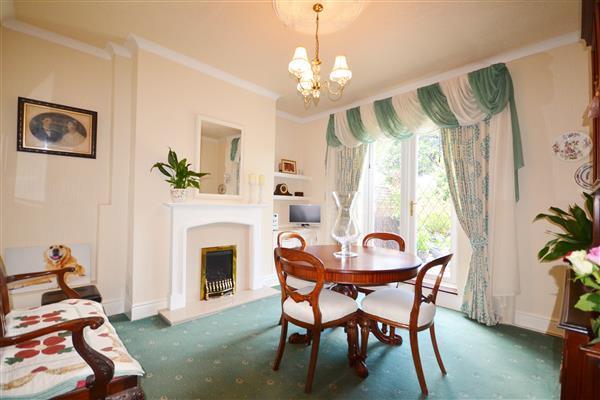 DINING ROOM: