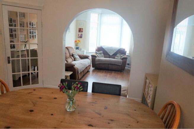 Lounge / Kitchen