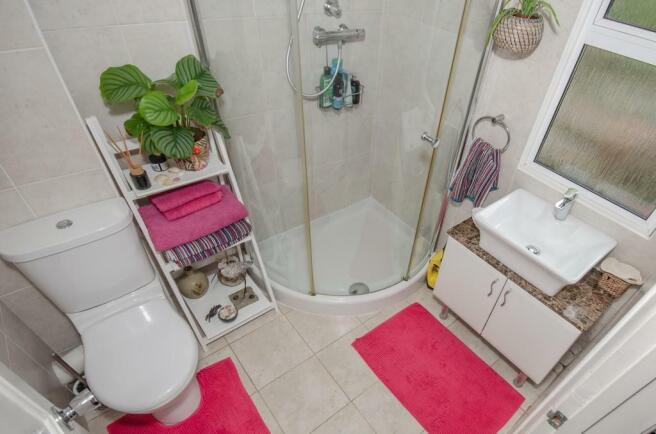 Shower room.jpg