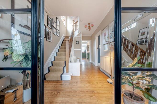 3 bed Semi-Detached for sale Image 6