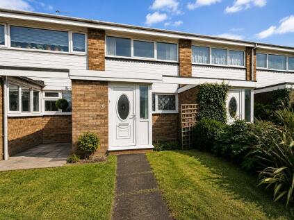 Place Farm Avenue, Orpington, Kent, BR6 8DQ
