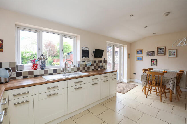 Kitchen / Diner