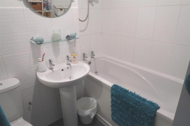Bathroom.jpg