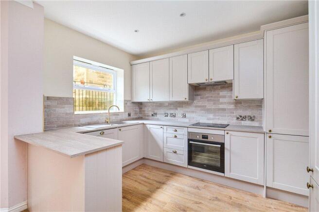 2 bed Apartment for sale Image 4