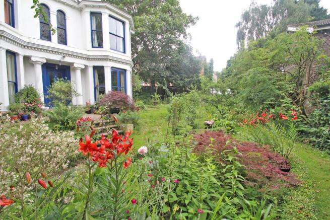 GARDEN