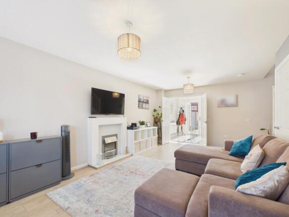 3 bed Terraced for sale Image 5