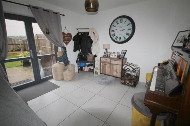 Dining space.JPG