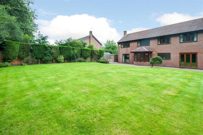 22 Poppyfield Court-