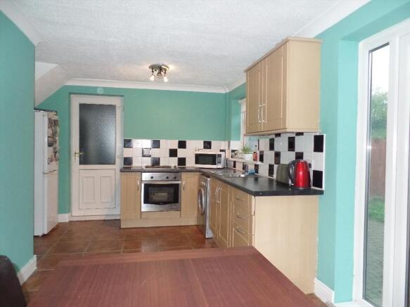 KITCHEN/BREAKFAST ROOM