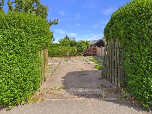 Side Gated Driveway