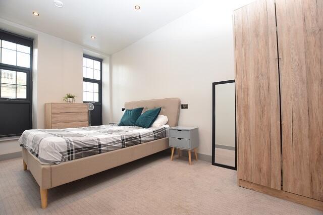 1 bed Apartment to rent Image 6