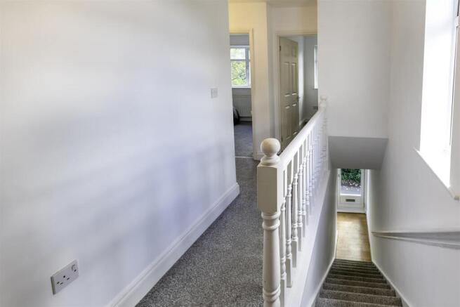 3 bed Semi-Detached to rent Image 10