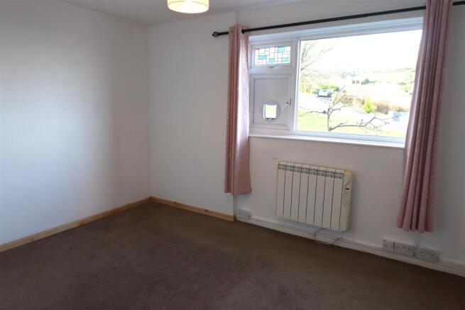 Bedroom 1.JPG