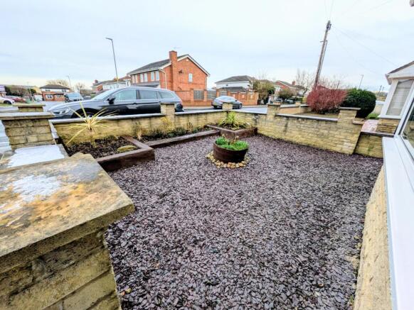 4 bed Detached for sale Image 5