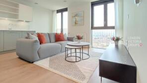 2404, Menara Point, Affinity View, Stratford, London E16 4EF