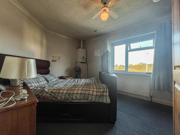 13 Lewis Smith Avenue - bed 1 (2)