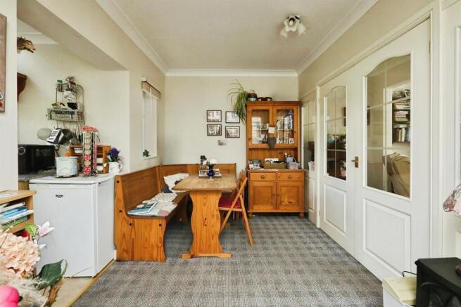3 bed Semi-Detached for sale Image 7