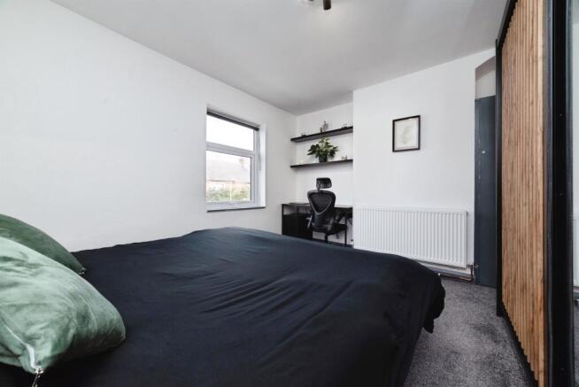2 bed Terraced for sale Image 8
