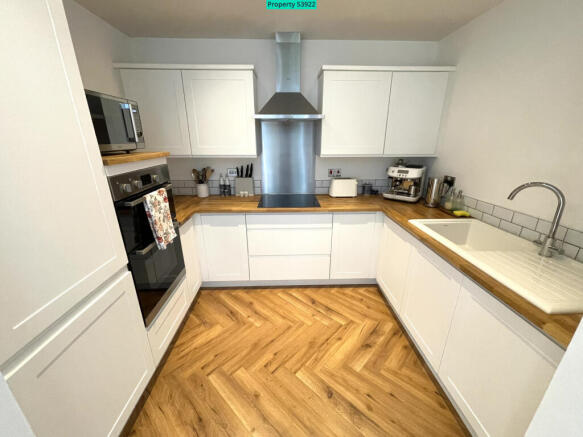 2 bed Apartment for sale Image 5