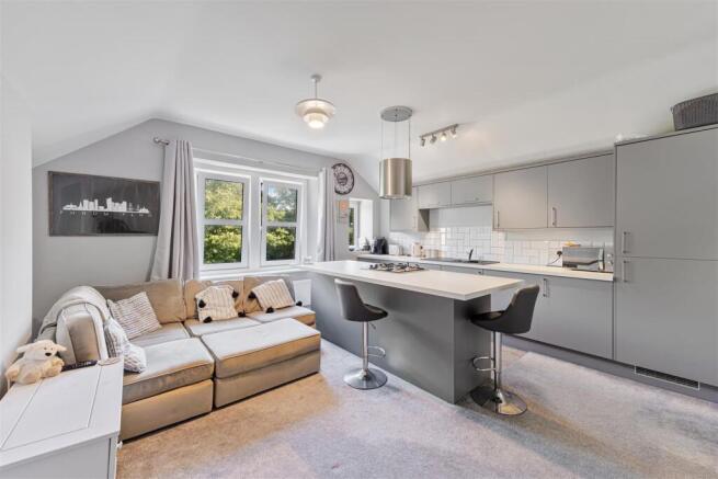 Open Plan Living/Kitchen/Dining