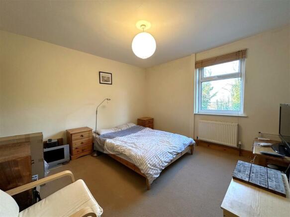 Master Bedroom 843