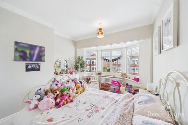 4 bed Semi-Detached for sale Image 8