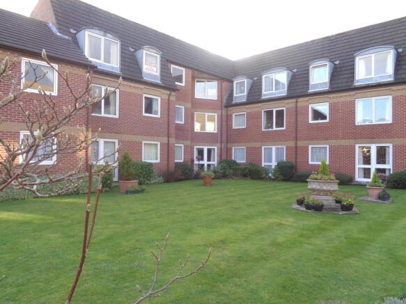 Photo 6
