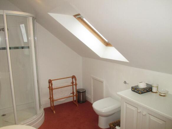 2nd floor En-suite