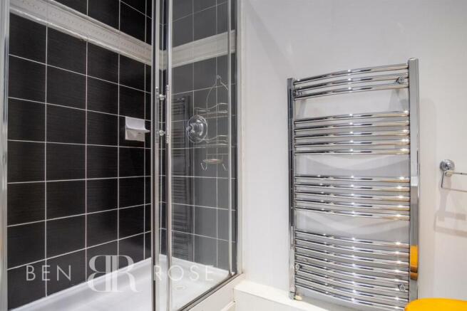 Master Ensuite