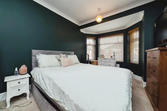 3 bed Semi-Detached for sale Image 12