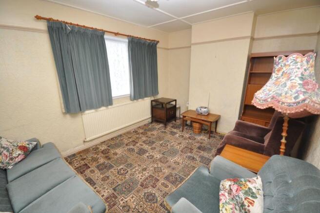 72 Water Street, Kidwelly, Carmarthen SA17 5BZ Photo 2